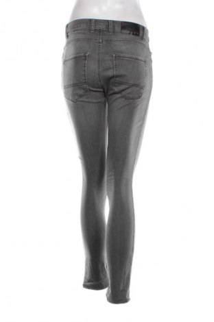 Damen Jeans Sisley, Größe M, Farbe Schwarz, Preis 51,99 €