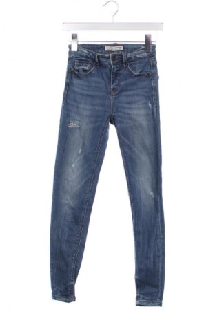 Damen Jeans Stradivarius, Größe XS, Farbe Blau, Preis € 14,83