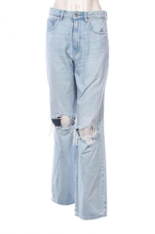 Dámske džínsy  Stradivarius, Veľkosť M, Farba Modrá, Cena  14,83 €