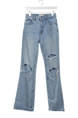 Dámske džínsy  Stradivarius, Veľkosť S, Farba Modrá, Cena  14,83 €
