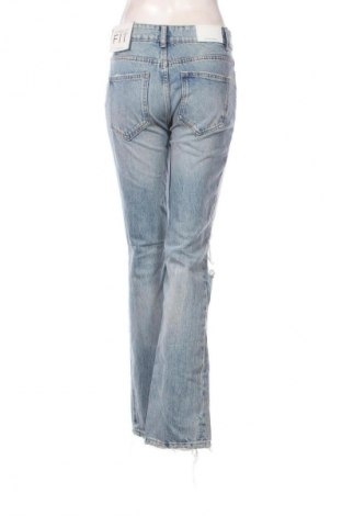 Damskie jeansy Stradivarius, Rozmiar M, Kolor Niebieski, Cena 123,36 zł