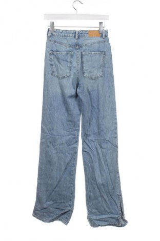 Dámske džínsy  Stradivarius, Veľkosť XS, Farba Modrá, Cena  16,95 €