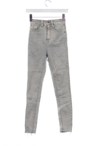 Damen Jeans Stradivarius, Größe XXS, Farbe Grau, Preis € 15,00