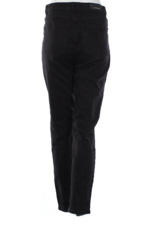 Damskie jeansy Stradivarius, Rozmiar M, Kolor Czarny, Cena 67,00 zł