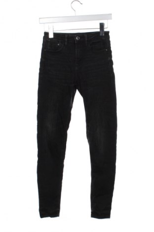 Dámske džínsy  Stradivarius, Veľkosť XS, Farba Čierna, Cena  14,83 €