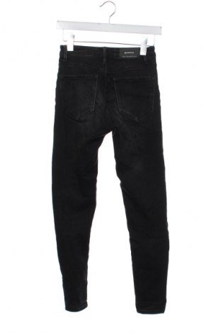 Dámske džínsy  Stradivarius, Veľkosť XS, Farba Čierna, Cena  14,83 €