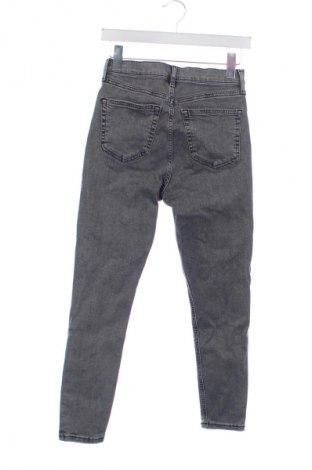 Damskie jeansy Topshop, Rozmiar S, Kolor Szary, Cena 94,38 zł