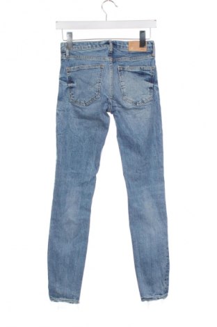 Blugi de femei Zara, Mărime XS, Culoare Albastru, Preț 93,99 Lei