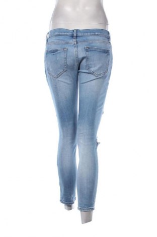 Damskie jeansy Zara, Rozmiar S, Kolor Niebieski, Cena 62,02 zł