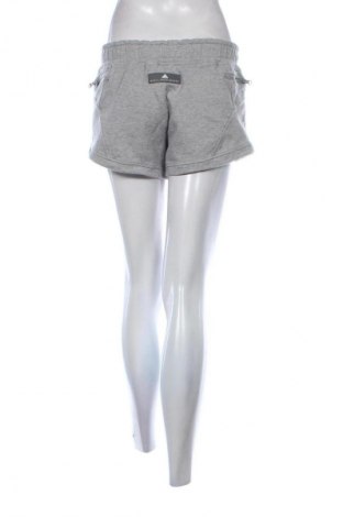 Női rövidnadrág Adidas By Stella McCartney, Méret M, Szín Szürke, Ár 9 606 Ft