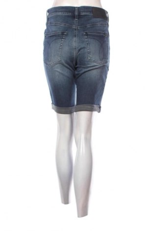 Dámske kraťasy  Calvin Klein Jeans, Veľkosť M, Farba Modrá, Cena  19,95 €