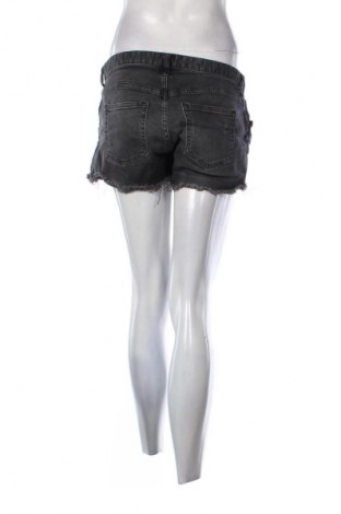 Dámske kraťasy  H&M, Veľkosť M, Farba Čierna, Cena  7,95 €