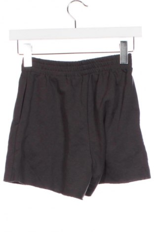 Pantaloni scurți de femei H&M Divided, Mărime XXS, Culoare Gri, Preț 50,37 Lei
