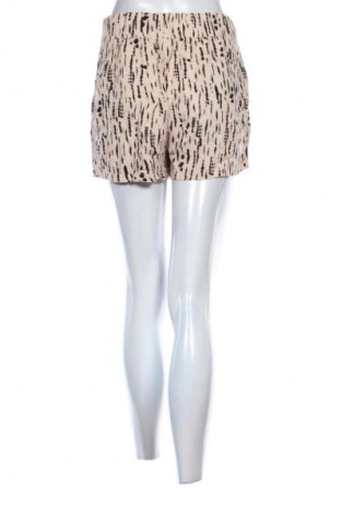Damen Shorts S.Oliver, Größe M, Farbe Mehrfarbig, Preis 23,99 €