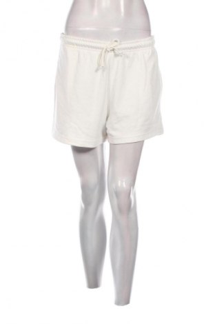 Damen Shorts Stradivarius, Größe L, Farbe Weiß, Preis € 15,84