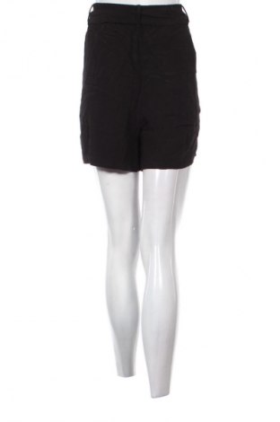 Damen Shorts Vero Moda, Größe XL, Farbe Schwarz, Preis 10,00 €