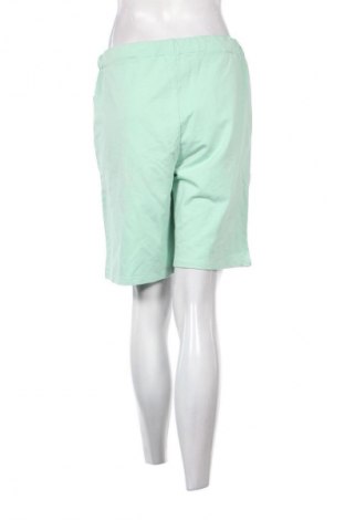 Damen Shorts Wiya, Größe M, Farbe Grün, Preis € 39,46