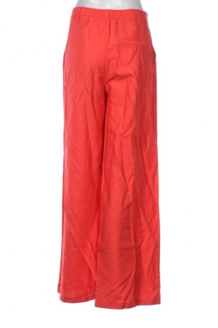 Dámske nohavice Bershka, Veľkosť M, Farba Červená, Cena  14,77 €