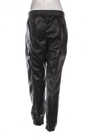 Damenhose Bershka, Größe M, Farbe Schwarz, Preis € 15,00