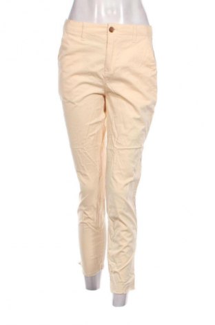 Pantaloni de femei Gap, Mărime M, Culoare Galben, Preț 117,99 Lei