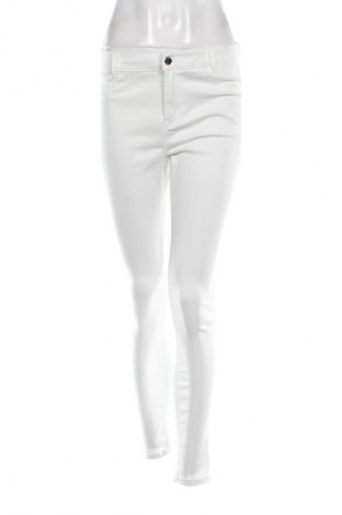 Damenhose Mohito, Größe M, Farbe Weiß, Preis 20,99 €