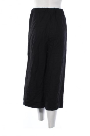 Damenhose NEW COLLECTION, Größe M, Farbe Schwarz, Preis 47,62 €