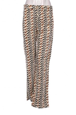 Női nadrág Pull&Bear, Méret M, Szín Sokszínű, Ár 5 799 Ft
