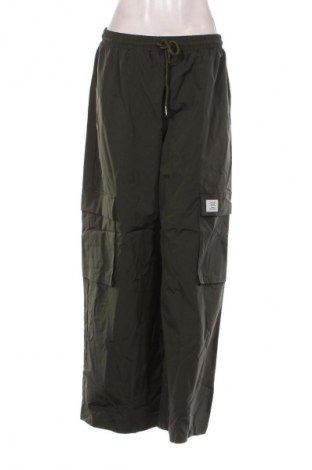 Pantaloni de femei SHEIN, Mărime L, Culoare Verde, Preț 100,99 Lei