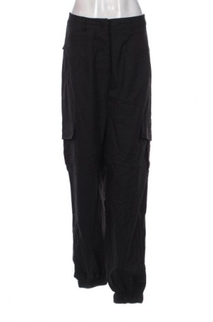Damenhose Showpo, Größe M, Farbe Schwarz, Preis 64,99 €