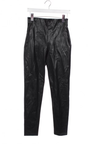 Damskie spodnie Stradivarius, Rozmiar M, Kolor Czarny, Cena 95,99 zł