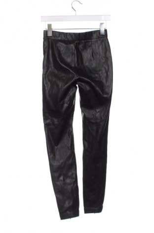 Pantaloni de femei Zara, Mărime S, Culoare Negru, Preț 93,99 Lei