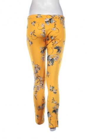 Pantaloni de femei Zara, Mărime M, Culoare Multicolor, Preț 150,25 Lei