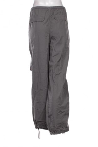 Damen Sporthose H&M Divided, Größe XL, Farbe Grau, Preis € 14,77