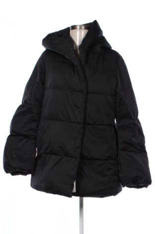 Дамско яке Uniqlo, Размер XS, Цвят Черен, Цена 203,32 лв.
