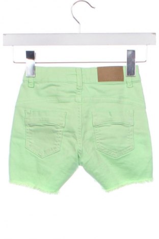 Детски къс панталон Esprit, Размер 3-4y/ 104-110 см, Цвят Зелен, Цена 46,36 лв.