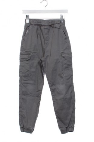 Gyerek nadrág LC Waikiki, Méret 10-11y / 146-152 cm, Szín Szürke, Ár 2 889 Ft