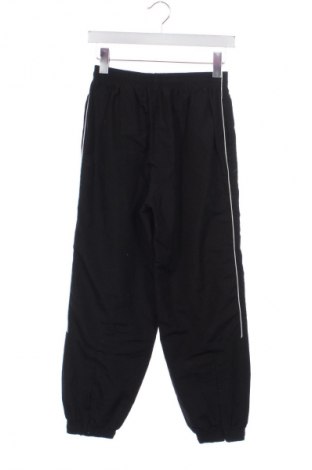 Детско спортно долнище Diadora, Размер 11-12y/ 152-158 см, Цвят Черен, Цена 22,99 лв.