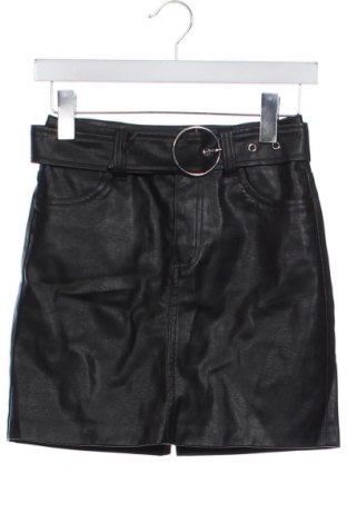 Lederrock Bershka, Größe XS, Farbe Schwarz, Preis 9,72 €
