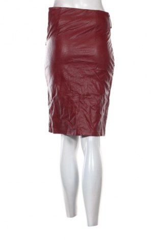 Skórzana spódnica NEW COLLECTION, Rozmiar S, Kolor Czerwony, Cena 94,34 zł
