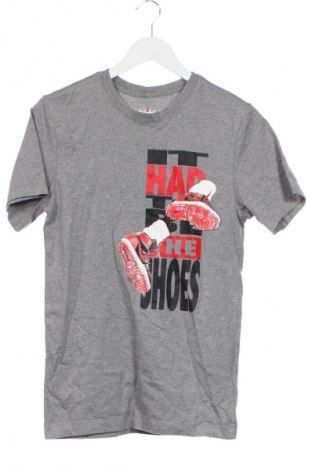 Tricou de bărbați Air Jordan Nike, Mărime XS, Culoare Gri, Preț 114,34 Lei