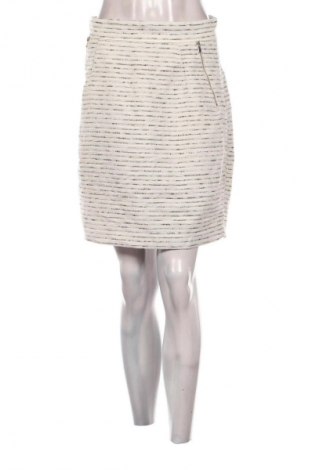 Пола H&M, Размер M, Цвят Бял, Цена 19,99 лв.
