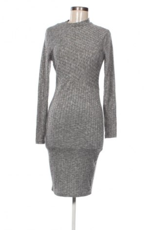Rochie Amisu, Mărime M, Culoare Gri, Preț 76,32 Lei