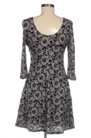 Rochie Apricot, Mărime M, Culoare Multicolor, Preț 83,99 Lei