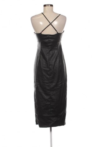 Ruha Bershka, Méret M, Szín Fekete, Ár 12 449 Ft