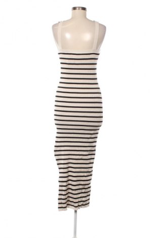 Sukienka Bershka, Rozmiar L, Kolor Kolorowy, Cena 95,99 zł