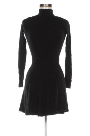Šaty  Bershka, Veľkosť XS, Farba Čierna, Cena  16,95 €