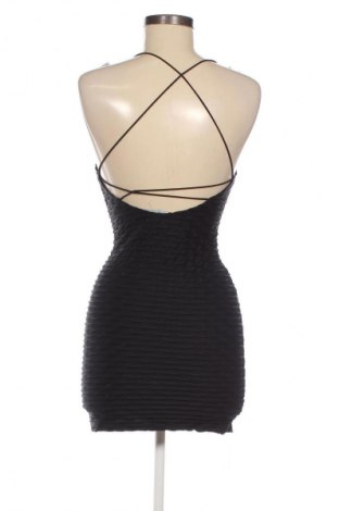 Sukienka Bershka, Rozmiar S, Kolor Niebieski, Cena 67,41 zł