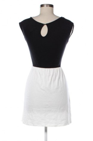 Ruha Bershka, Méret S, Szín Sokszínű, Ár 6 607 Ft
