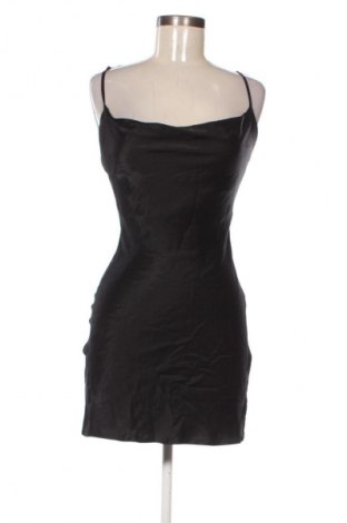 Sukienka Bershka, Rozmiar S, Kolor Czarny, Cena 66,39 zł