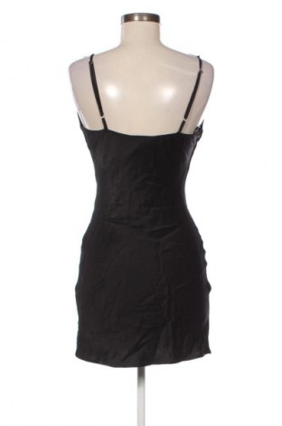 Sukienka Bershka, Rozmiar S, Kolor Czarny, Cena 66,39 zł